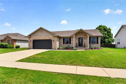 412 Clover Hill Drive, Tipp City, OH, 45371 | Card Image