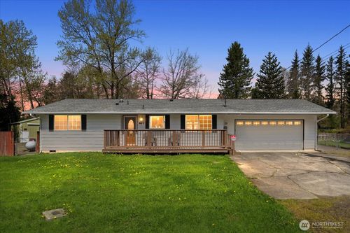 907 Dyer Rd, Sultan, WA, 98294-9746 | Card Image