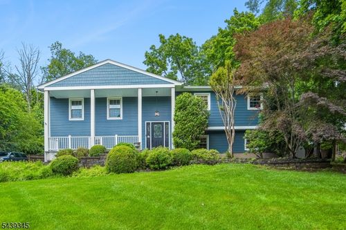 87 Reinman Rd, Warren, NJ, 07059-5790 | Card Image