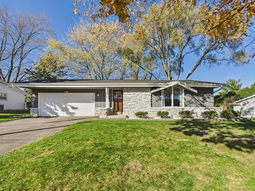 2000 Ramona Rd, Waukesha, WI, 53186-2864 | Card Image