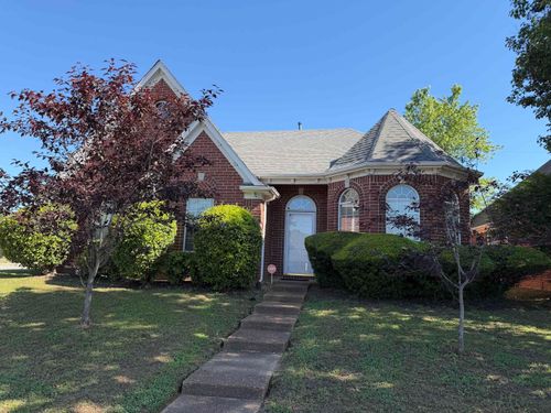 501 Pantherburn Cir S, Cordova, TN, 38018-4085 | Card Image
