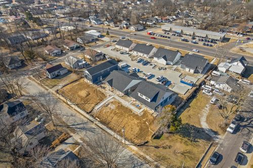 100-600 N Providence Rd, Columbia, MO, 65203-4356 | Card Image