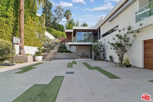 1232 Sunset Plaza Dr, Los Angeles, CA, 90069-1245 | Card Image