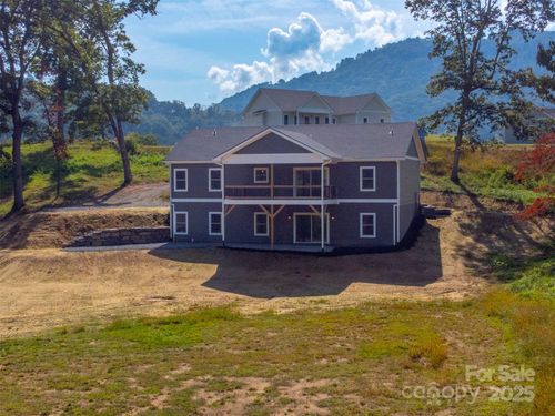33 Gracie Rose Street, Clyde, NC, 28785 | Card Image