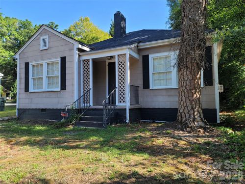 318 W 6th Ave, Gastonia, NC, 28052-4086 | Card Image