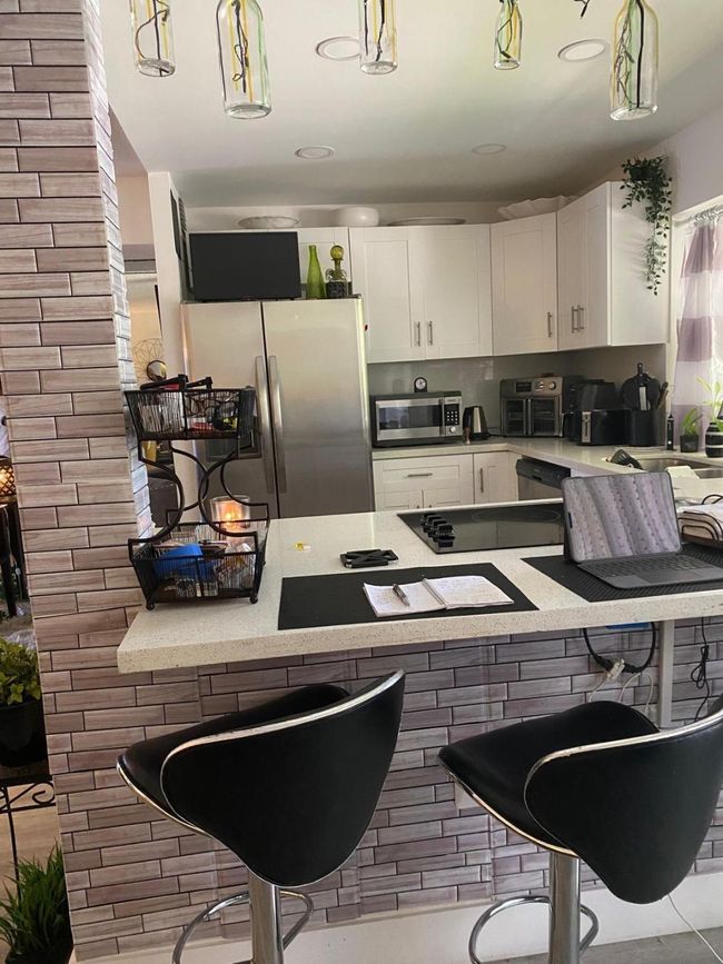 APT-304 - 9091 Lime Bay Blvd, Condo with 2 bedrooms, 2 bathrooms and null parking in Tamarac FL | Image 5