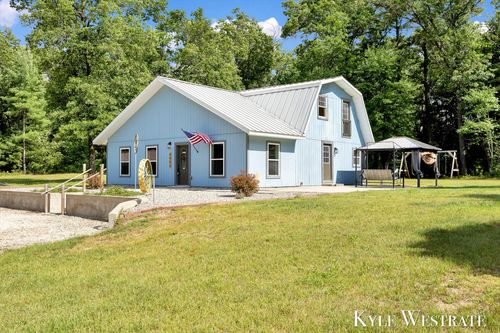 5953 S Newcosta Ave, Newaygo, MI, 49337-8264 | Card Image