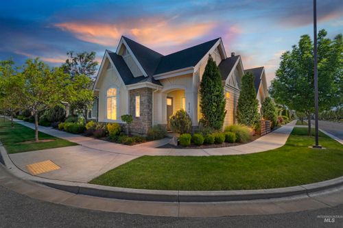 6204 N Mitchum Ln, Meridian, ID, 83646-3389 | Card Image