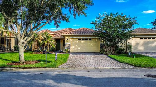 223 Monterey St, KISSIMMEE, FL, 34759-3686 | Card Image
