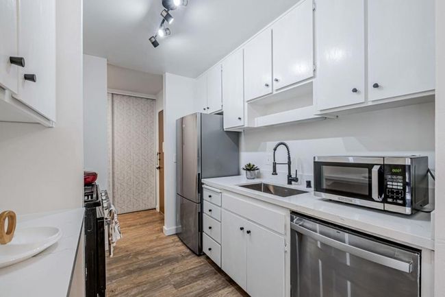 APT-301 - 2700 Le Conte Ave, Condo with 1 bedrooms, 1 bathrooms and 1 parking in Berkeley CA | Image 6