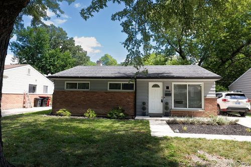 28140 Everett St, Southfield, MI, 48076-3049 | Card Image