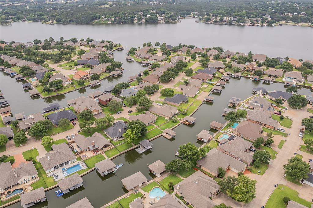 Canvasback Dr, Granbury, TX 76048