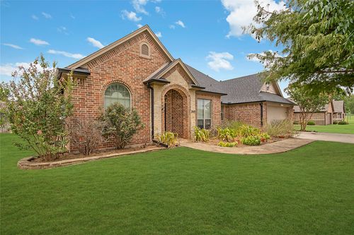 2505 Wichita Trl, Sanger, TX, 76266-4014 | Card Image