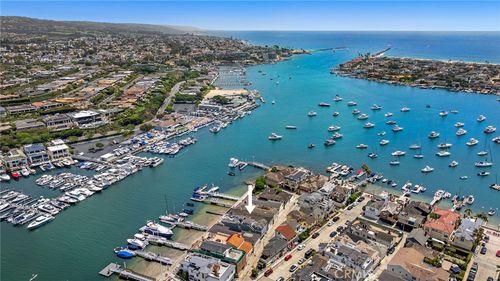 117 E Bay Front, Newport Beach, CA, 92662-1315 | Card Image