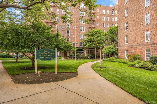 5b-72-61 113th Forest Hills Street, New York, NY, 11375 | Card Image