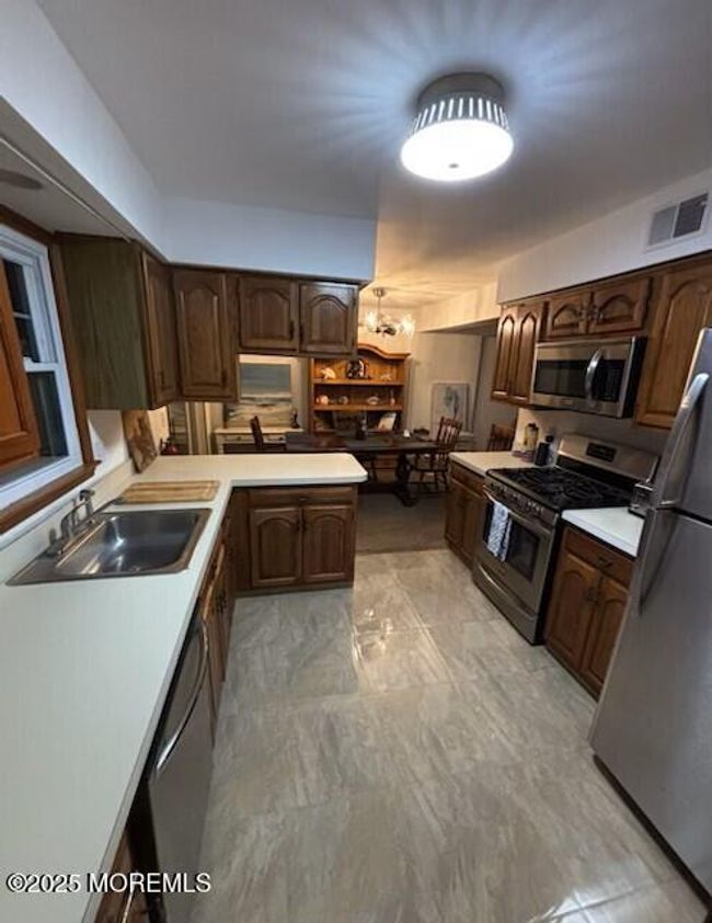 B8 - 1301 Sw Central Ave, Condo with 2 bedrooms, 4 bathrooms and null parking in Seaside Park NJ | Image 14