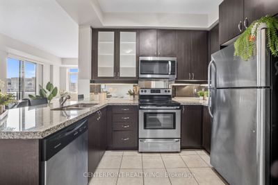 417 - 131 Upper Duke Cres, Condo with 2 bedrooms, 2 bathrooms and 1 parking in Markham ON | Image 3