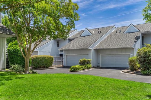 apt-182-2791 Mcbride Ln, Santa Rosa, CA, 95403-2754 | Card Image