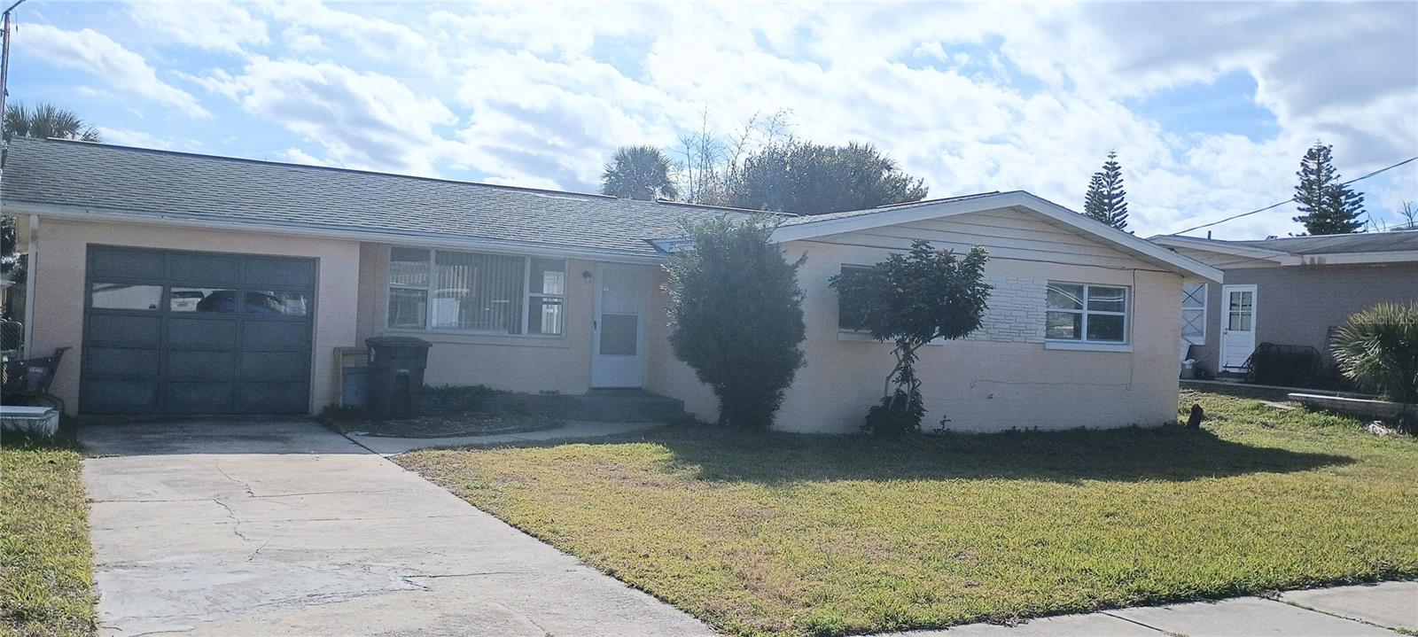 Nautilus Ave, Daytona Beach, FL 32118