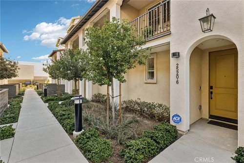 apt-6-2520 Valentina Way, Commerce, CA, 90040-2627 | Card Image