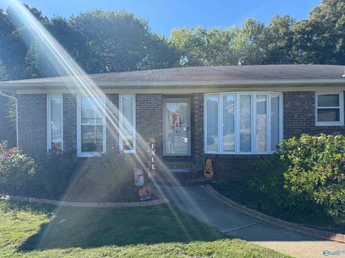 104 Creighton Dr, Athens, AL, 35613-2720 | Card Image