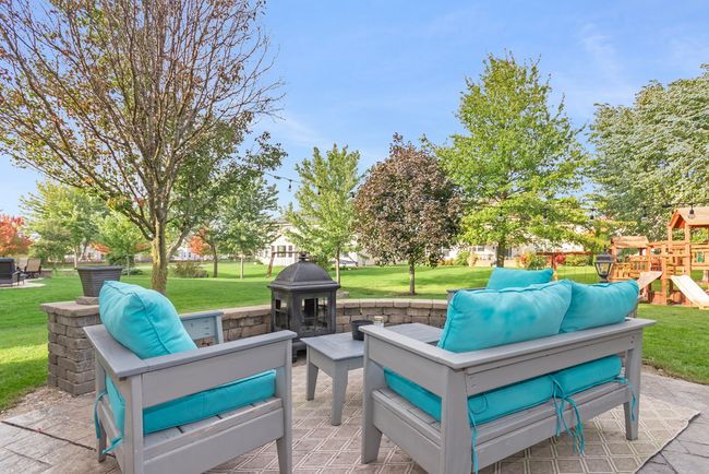 404 Bower Ln, House other with 5 bedrooms, 3 bathrooms and null parking in Oswego IL | Image 34