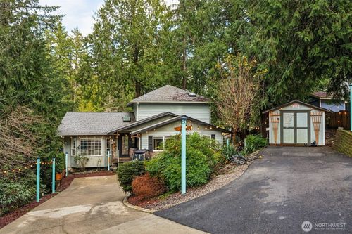 1030 E Saint Andrews Dr, Shelton, WA, 98584-8547 | Card Image