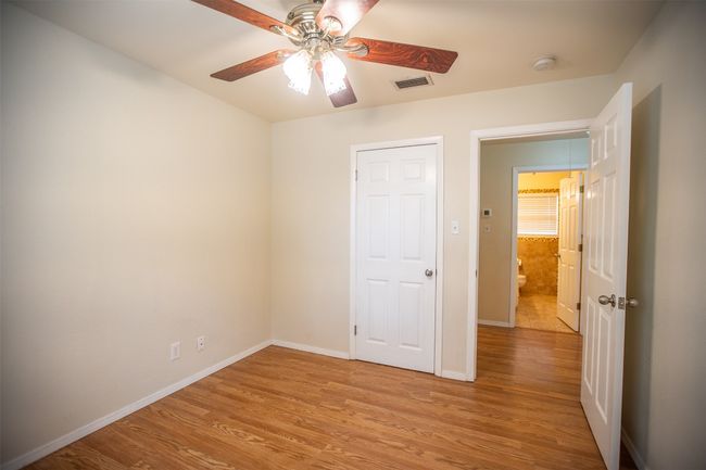 2312 Devonshire Dr, House other with 3 bedrooms, 1 bathrooms and 2 parking in Austin TX | Image 12