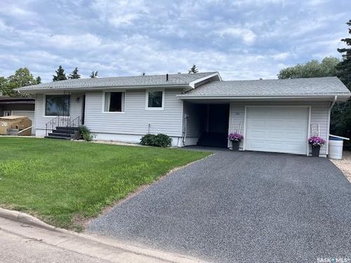 12 Vanier Pl, Melfort, SK, S0E0B7 | Card Image