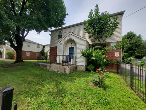 67-67 Enfield St, Hartford, CT, 06112-2416 | Card Image