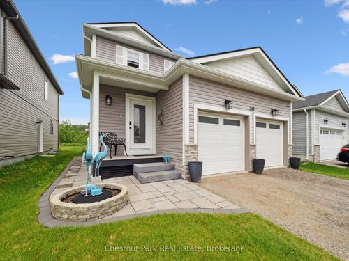 245 Wild Rose Dr, Gravenhurst, ON, P1P0B4 | Card Image