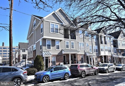 1337 N 32nd St, PHILADELPHIA, PA, 19121-4422 | Card Image