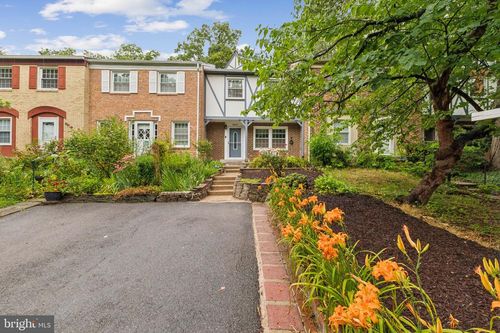 14870 Lambeth Sq, CENTREVILLE, VA, 20120-1808 | Card Image