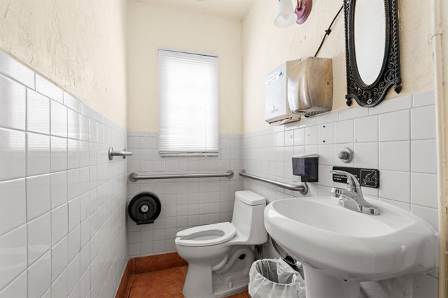 7201 S Dixie Hwy, Home with 0 bedrooms, 0 bathrooms and null parking in West Palm Beach FL | Image 25