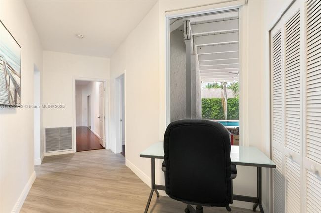 12525 Sw 72 Nd Ave, House other with 5 bedrooms, 4 bathrooms and null parking in Pinecrest FL | Image 5
