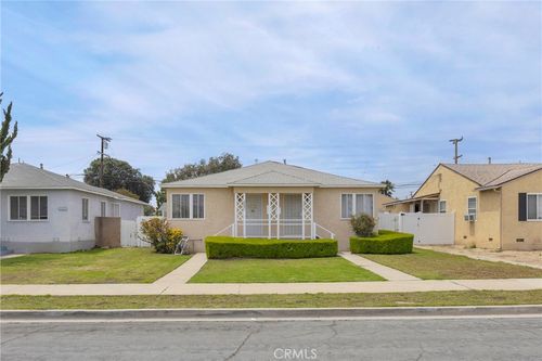 3581 Cherry Ave, Long Beach, CA, 90807-4913 | Card Image