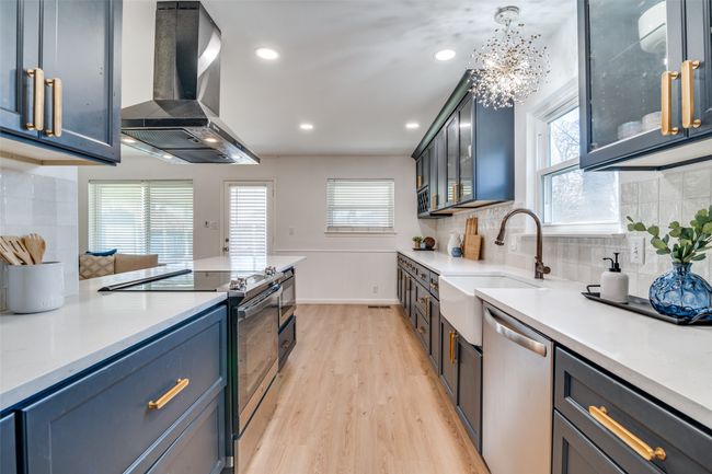 13660 Purple Sage Rd, House other with 3 bedrooms, 2 bathrooms and null parking in Dallas TX | Image 13