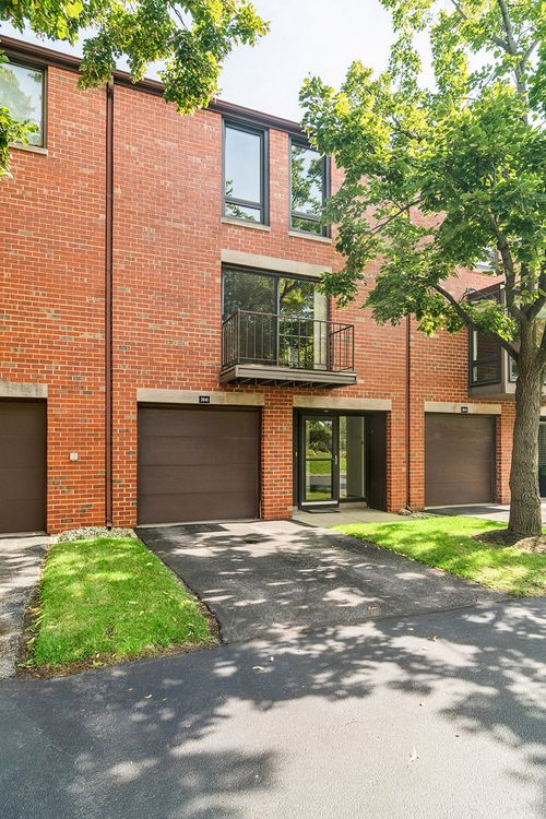 3841 Appian Way, Glenview, IL, 60025-3809 | Card Image