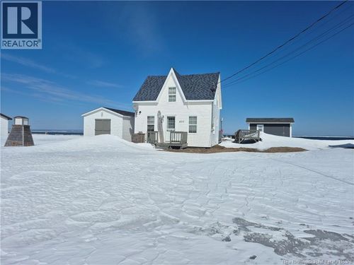 637 Principale Rue, Pointe Verte, NB, E8J2P7 | Card Image