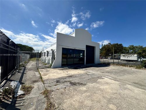 2012 N Dixie Hwy, HOLLYWOOD, FL, 33020-2341 | Card Image