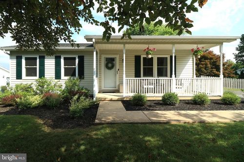 164 Arbor Bluff Dr, Bellefonte, PA, 16823-9618 | Card Image