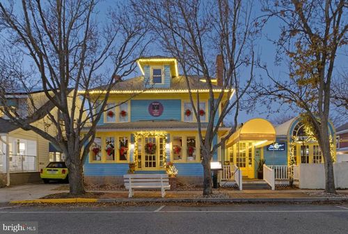 35 Baltimore Ave, REHOBOTH BEACH, DE, 19971-2131 | Card Image