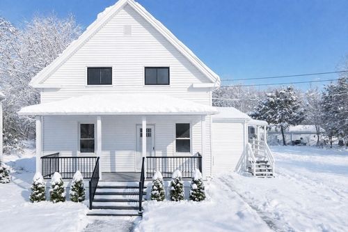 21 Irving St, Bellingham, MA, 02019-2605 | Card Image