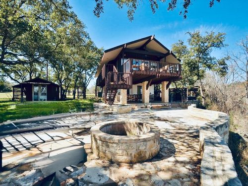 729 Nomad Dr, Spicewood, TX, 78669-1496 | Card Image