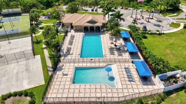 2247 Sw Cape Cod Dr, Condo with 3 bedrooms, 3 bathrooms and null parking in Port St. Lucie FL | Image 47