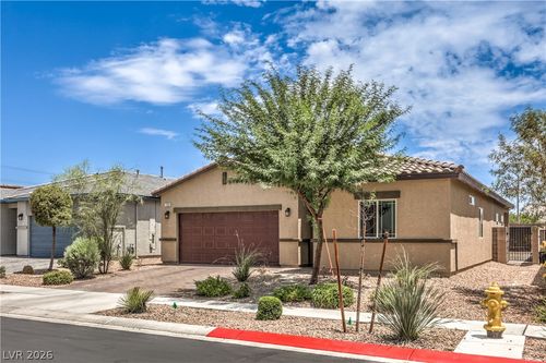 7908 Romulan St, North Las Vegas, NV, 89084-5108 | Card Image