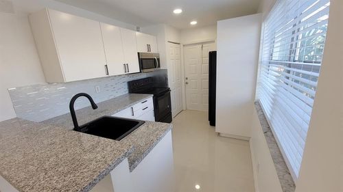 1-2-831 Nw 14th Way, Fort Lauderdale, FL, 33311-7969 | Card Image