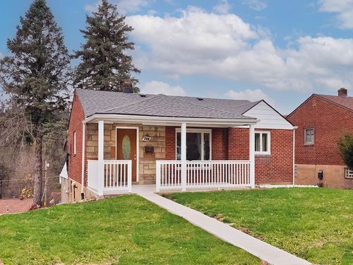 260 Creston Dr, West Mifflin, PA, 15122-2620 | Card Image