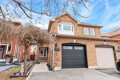 3753 Densbury Dr, Mississauga, ON, L5N6Z2 | Card Image