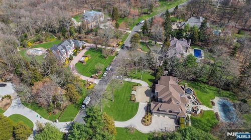 2 Alford Dr, Saddle River, NJ, 07458-2631 | Card Image